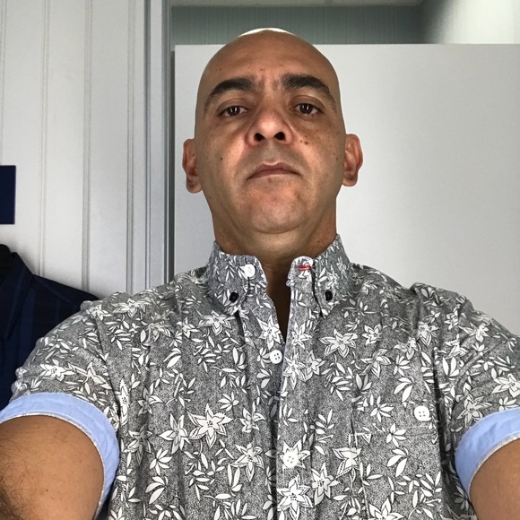 Meet your Posher, Luis - Picture 1 of 1